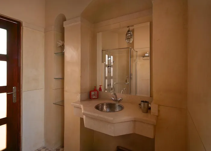 فيلة Beit El Mona Sanctuary - Sea & Boutique Front